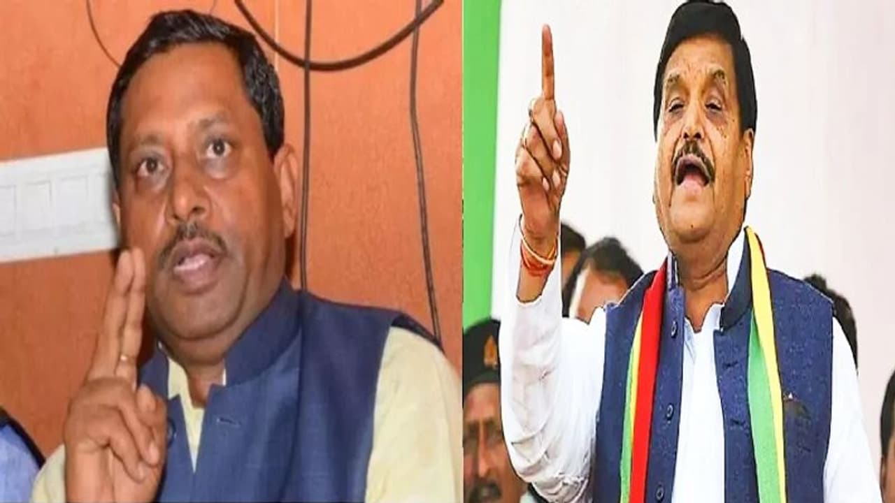 इटावा: BJP नेता का बड़ा दावा, कहा चाचा भतीजे का मिलन महज दिखावा, भाजपा के लिए काम कर रही शिवपाल की पार्टी इटावा: BJP नेता का बड़ा दावा, कहा चाचा भतीजे का मिलन महज दिखावा, भाजपा के लिए काम कर रही शिवपाल की पार्टी