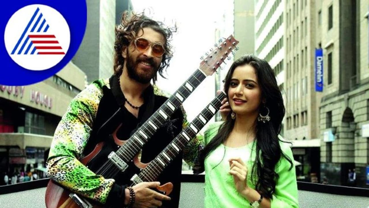 Raymo Film Review: ಬೆಳಕು ಕತ್ತಲೆಗಳ ರೋಲರ್ ಕೋಸ್ಟರ್ Raymo Film Review: ಬೆಳಕು ಕತ್ತಲೆಗಳ ರೋಲರ್ ಕೋಸ್ಟರ್