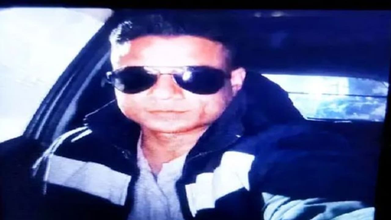 BJP नेता के भाई की शादी में हर्ष फायरिंग, रशियन डांसर की सुरक्षा में लगे बाउंसर की मौत, CCTV ने खोला राज BJP नेता के भाई की शादी में हर्ष फायरिंग, रशियन डांसर की सुरक्षा में लगे बाउंसर की मौत, CCTV ने खोला राज