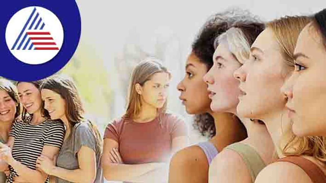 Relationship Tips: ದಾಂಪತ್ಯ ಜೀವನ ಇತರರೊಂದಿಗೆ ಕಂಪೇರ್ ಮಾಡೋದನ್ನು ಬಿಟ್ಬಿಡಿ Relationship Tips: ದಾಂಪತ್ಯ ಜೀವನ ಇತರರೊಂದಿಗೆ ಕಂಪೇರ್ ಮಾಡೋದನ್ನು ಬಿಟ್ಬಿಡಿ