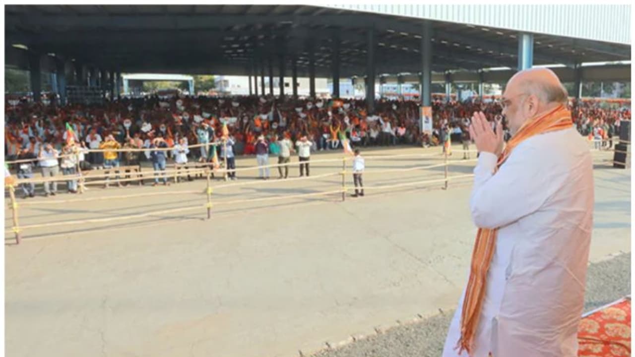 കോൺഗ്രസ് കാലത്ത് ഭീകരാക്രമണം വ്യാപകമായിരുന്നു, വോട്ട്ബാങ്ക് ഓർത്ത് അവരൊന്നും ചെയ്തില്ല; വിമർശിച്ച് അമിത് ഷാ കോൺഗ്രസ് കാലത്ത് ഭീകരാക്രമണം വ്യാപകമായിരുന്നു, വോട്ട്ബാങ്ക് ഓർത്ത് അവരൊന്നും ചെയ്തില്ല; വിമർശിച്ച് അമിത് ഷാ