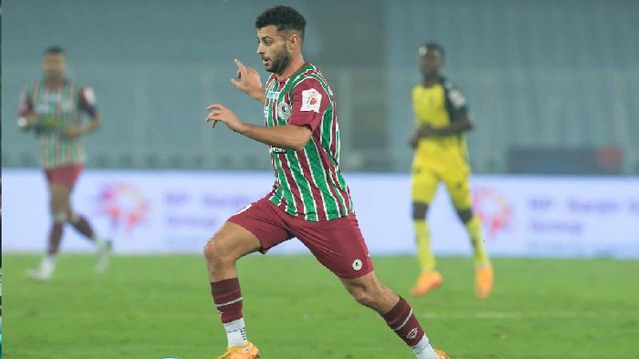 ISL 2022 23: Hyderabad FC lose top spot after falling to 2nd defeat in a row against spirited ATK Mohun Bagan ISL 2022 23: Hyderabad FC lose top spot after falling to 2nd defeat in a row against spirited ATK Mohun Bagan