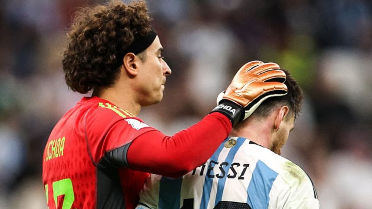 മെക്സിക്കന് തിരമാല ഭേദിച്ച് മെസിയുടെ ഗോളും അസിസ്റ്റും; റെക്കോര്ഡുകളുടെ നീലാകാശത്ത് മിശിഹ മെക്സിക്കന് തിരമാല ഭേദിച്ച് മെസിയുടെ ഗോളും അസിസ്റ്റും; റെക്കോര്ഡുകളുടെ നീലാകാശത്ത് മിശിഹ