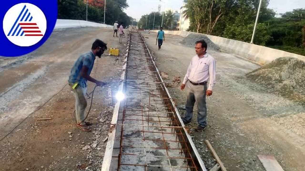 ಬೆಂಗಳೂರು: ಕ್ರಿಸ್ಮಸ್ ವೇಳೆಗೆ ಕಾರ್ಡ್ ರಸ್ತೆ ಸಿಗ್ನಲ್ ಮುಕ್ತ ಬೆಂಗಳೂರು: ಕ್ರಿಸ್ಮಸ್ ವೇಳೆಗೆ ಕಾರ್ಡ್ ರಸ್ತೆ ಸಿಗ್ನಲ್ ಮುಕ್ತ