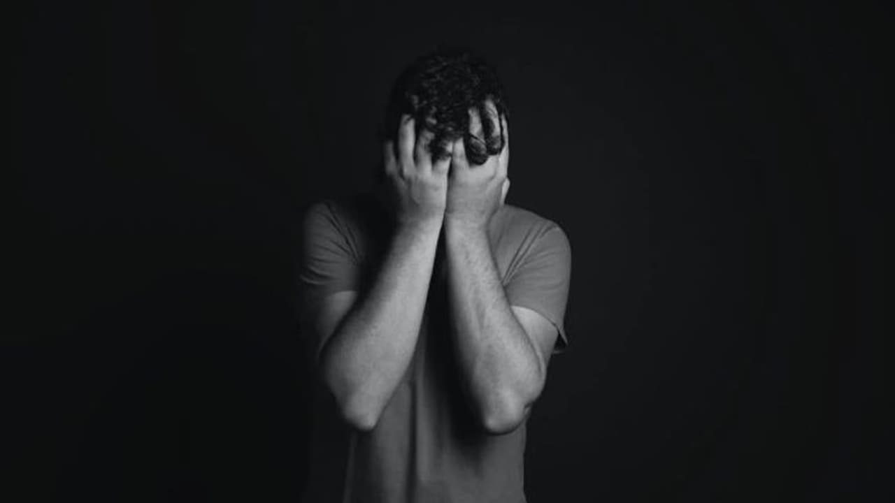 പ്രായം 30, അമ്മയ്ക്ക് മുന്നേ മരിക്കണം, വെടിയുതിര്ത്ത് ജീവനൊടുക്കി യുവാവ് പ്രായം 30, അമ്മയ്ക്ക് മുന്നേ മരിക്കണം, വെടിയുതിര്ത്ത് ജീവനൊടുക്കി യുവാവ്