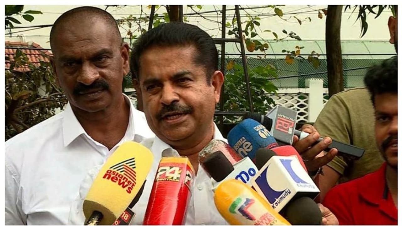 'സത്യവും നീതിയും ജയിച്ചു', സോളാർ പീഡന കേസിൽ ക്ലീന്ചിറ്റ് ലഭിച്ചതില് അടൂര് പ്രകാശ് 'സത്യവും നീതിയും ജയിച്ചു', സോളാർ പീഡന കേസിൽ ക്ലീന്ചിറ്റ് ലഭിച്ചതില് അടൂര് പ്രകാശ്
