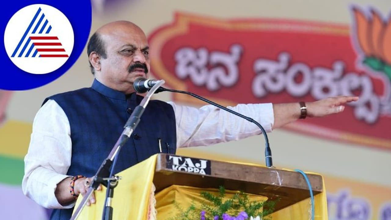 ಯಾರದ್ದೋ ದುಡ್ಡು.. ಸಿದ್ದರಾಮಯ್ಯನ ಜಾತ್ರೆ : ಸಿಎಂ ಬೊಮ್ಮಾಯಿ ಟೀಕೆ