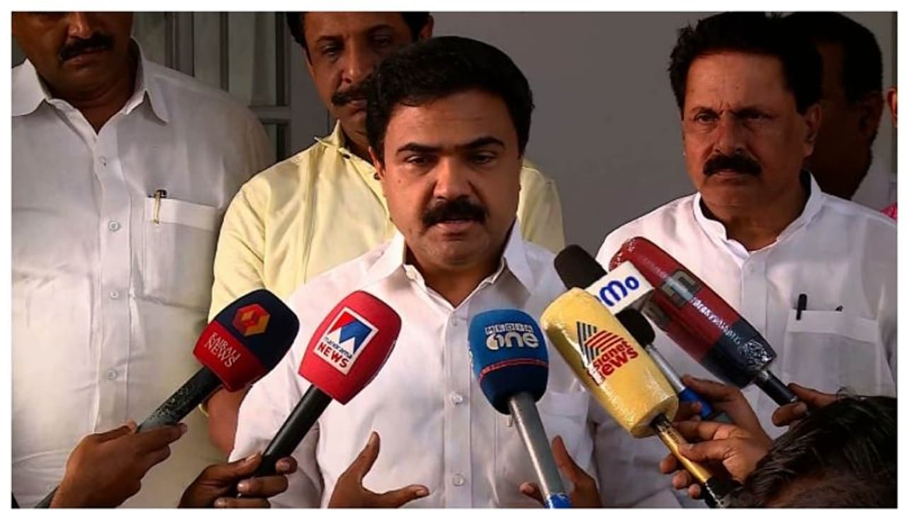 രാജ്യസഭാ സീറ്റ് മുന്നണിയിൽ ആവശ്യപ്പെടാൻ കേരള കോൺഗ്രസ് എം; പരസ്യ ചര്ച്ചക്കില്ലെന്ന് ജോസ് കെ മാണി രാജ്യസഭാ സീറ്റ് മുന്നണിയിൽ ആവശ്യപ്പെടാൻ കേരള കോൺഗ്രസ് എം; പരസ്യ ചര്ച്ചക്കില്ലെന്ന് ജോസ് കെ മാണി