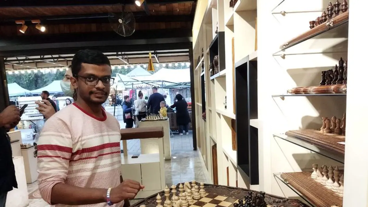 Indian chess GM SL Narayanan asked to stand barefoot for metal detector test during contest in Germany