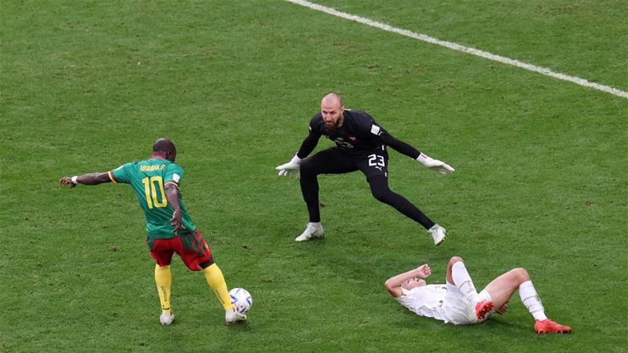 എങ്ങനെ വർണിക്കും ഈ ഗോൾ? വാക്കുകൾക്ക് കൊണ്ട് വിവരിക്കാനാകാത്ത വിധം മനോഹരം, കയ്യടിച്ച് ഫുട്ബോൾ ലോകം; വീഡിയോ എങ്ങനെ വർണിക്കും ഈ ഗോൾ? വാക്കുകൾക്ക് കൊണ്ട് വിവരിക്കാനാകാത്ത വിധം മനോഹരം, കയ്യടിച്ച് ഫുട്ബോൾ ലോകം; വീഡിയോ