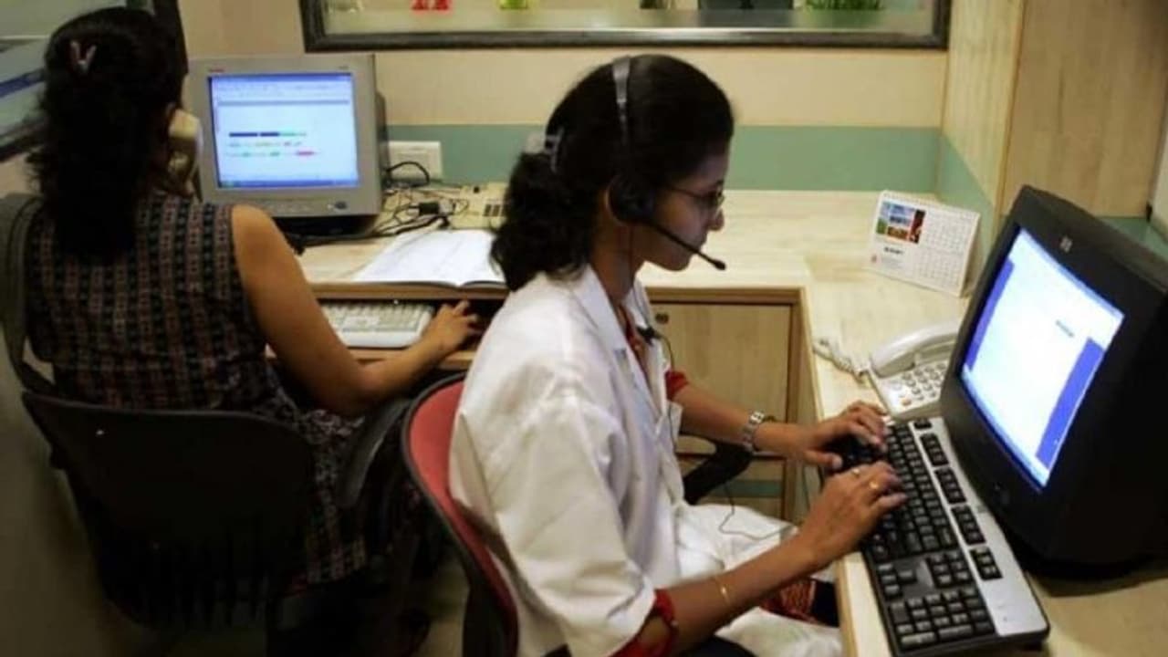 इस राज्य सरकार ने महिलाओं को दिया बड़ा तोहफा: घर बैठे पैसे कमाने का ऑफर, जानिए कौन और कैसे करें अप्लाई इस राज्य सरकार ने महिलाओं को दिया बड़ा तोहफा: घर बैठे पैसे कमाने का ऑफर, जानिए कौन और कैसे करें अप्लाई