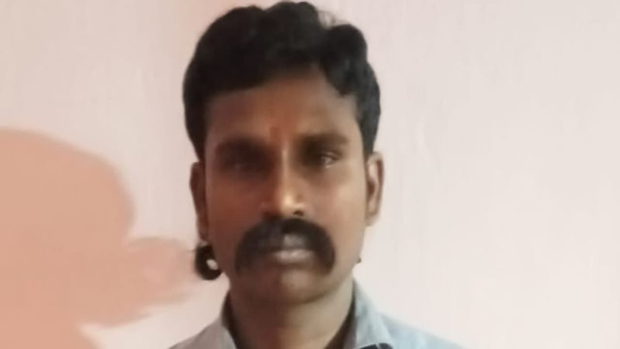 വിവാഹത്തിനെത്തിയ ആളുടെ വണ്ടിയിൽ നിന്ന് പണം പോയി, അന്വേഷണത്തിൽ പിന്നാലെ തെളിഞ്ഞത് നിരവധി മോഷണങ്ങൾ വിവാഹത്തിനെത്തിയ ആളുടെ വണ്ടിയിൽ നിന്ന് പണം പോയി, അന്വേഷണത്തിൽ പിന്നാലെ തെളിഞ്ഞത് നിരവധി മോഷണങ്ങൾ