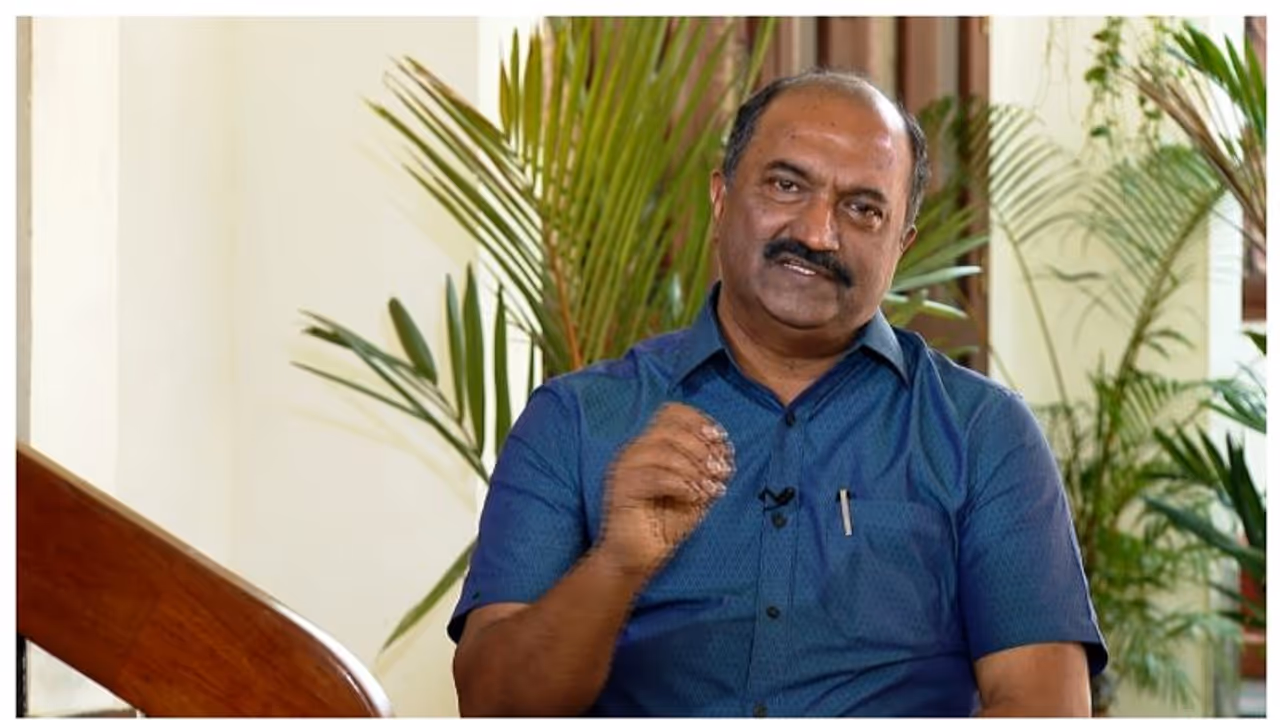 'അനര്ഹർക്കുള്ള ക്ഷേമപെന്ഷന് തടയും', ഇല്ലെങ്കില് സംസ്ഥാനത്തിന് വലിയ ബാധ്യതയാകുമെന്ന് കെ എന് ബാലഗോപാല് 'അനര്ഹർക്കുള്ള ക്ഷേമപെന്ഷന് തടയും', ഇല്ലെങ്കില് സംസ്ഥാനത്തിന് വലിയ ബാധ്യതയാകുമെന്ന് കെ എന് ബാലഗോപാല്