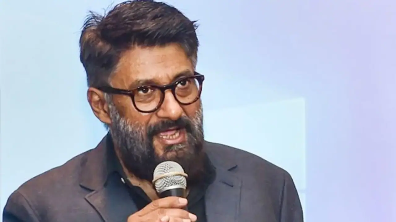 विवेक अग्निहोत्री ने किया कश्मीर पर नई फिल्म का एलान, विवाद के बीच बोले अब पूरा सच दिखाऊंगा विवेक अग्निहोत्री ने किया कश्मीर पर नई फिल्म का एलान, विवाद के बीच बोले अब पूरा सच दिखाऊंगा