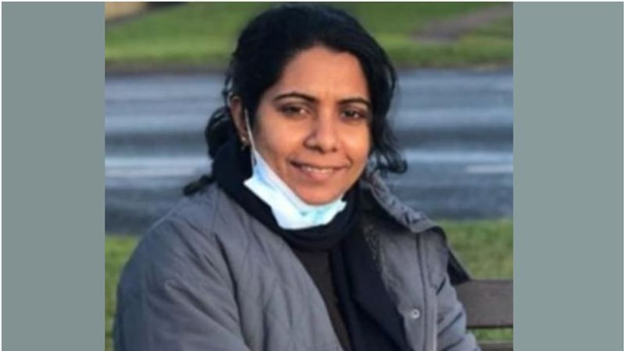 ജോലിക്കിടെ കുഴഞ്ഞുവീണ് മലയാളി നഴ്സ് യുകെയില് മരിച്ചു ജോലിക്കിടെ കുഴഞ്ഞുവീണ് മലയാളി നഴ്സ് യുകെയില് മരിച്ചു