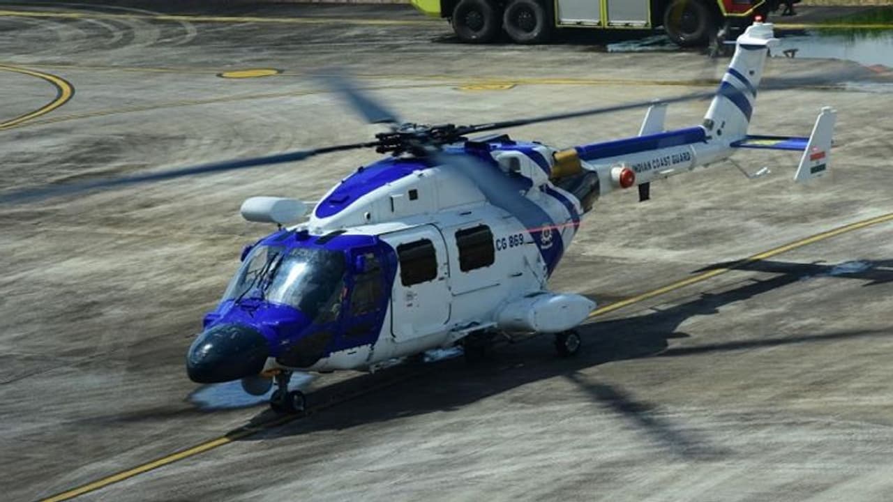 इंडियन कोस्टल गार्ड को मिला एडवांस्ड लाइट हेलीकॉप्टर Mk III, समुद्री सीमा की निगरानी में आएगा काम इंडियन कोस्टल गार्ड को मिला एडवांस्ड लाइट हेलीकॉप्टर Mk III, समुद्री सीमा की निगरानी में आएगा काम