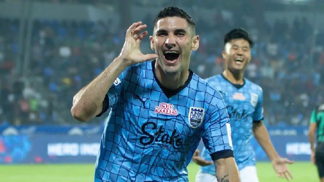 ISL 2022 23: Mumbai City FC's Des Buckingham elated with team's 4 1 win over FC Goa ISL 2022 23: Mumbai City FC's Des Buckingham elated with team's 4 1 win over FC Goa