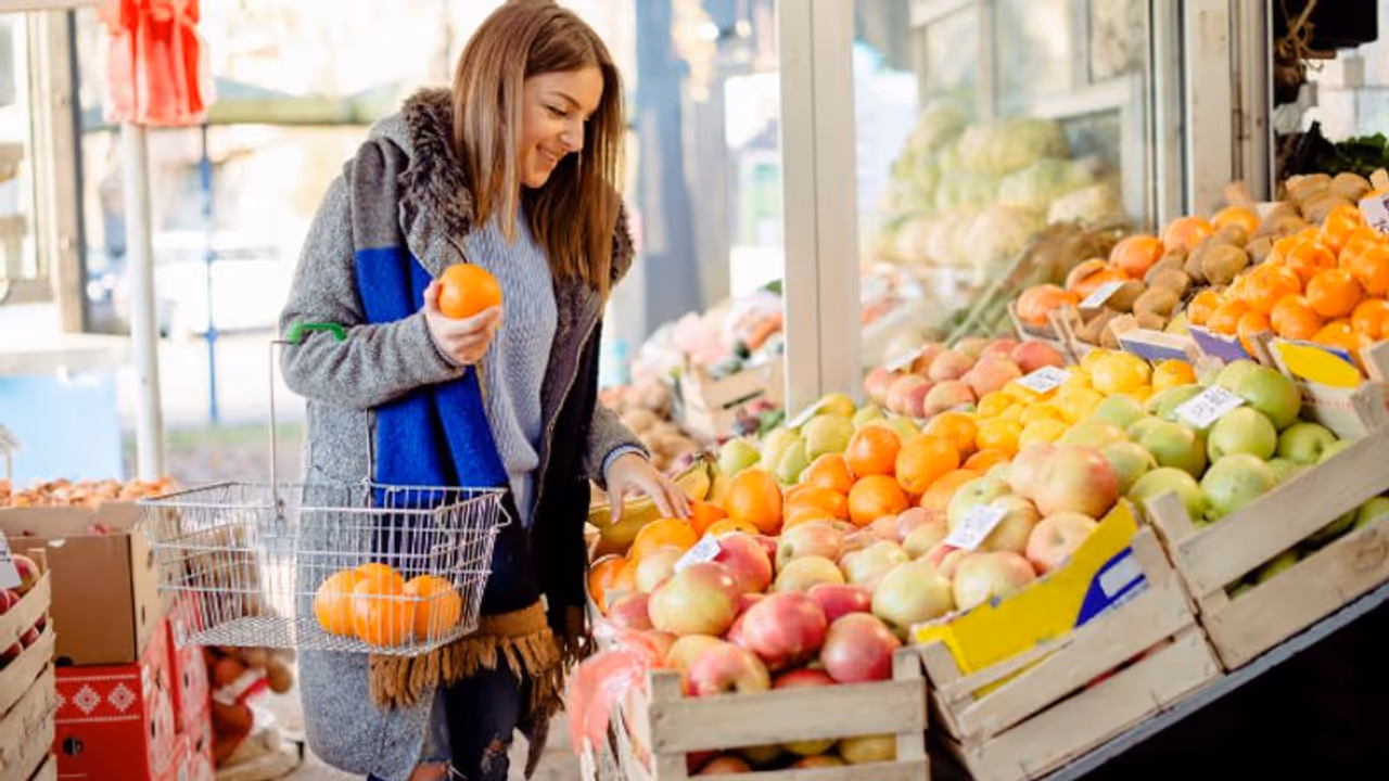വയര് കുറയ്ക്കാനായി മഞ്ഞുകാലത്ത് കഴിക്കാന് പറ്റിയ പഴങ്ങള്... വയര് കുറയ്ക്കാനായി മഞ്ഞുകാലത്ത് കഴിക്കാന് പറ്റിയ പഴങ്ങള്...