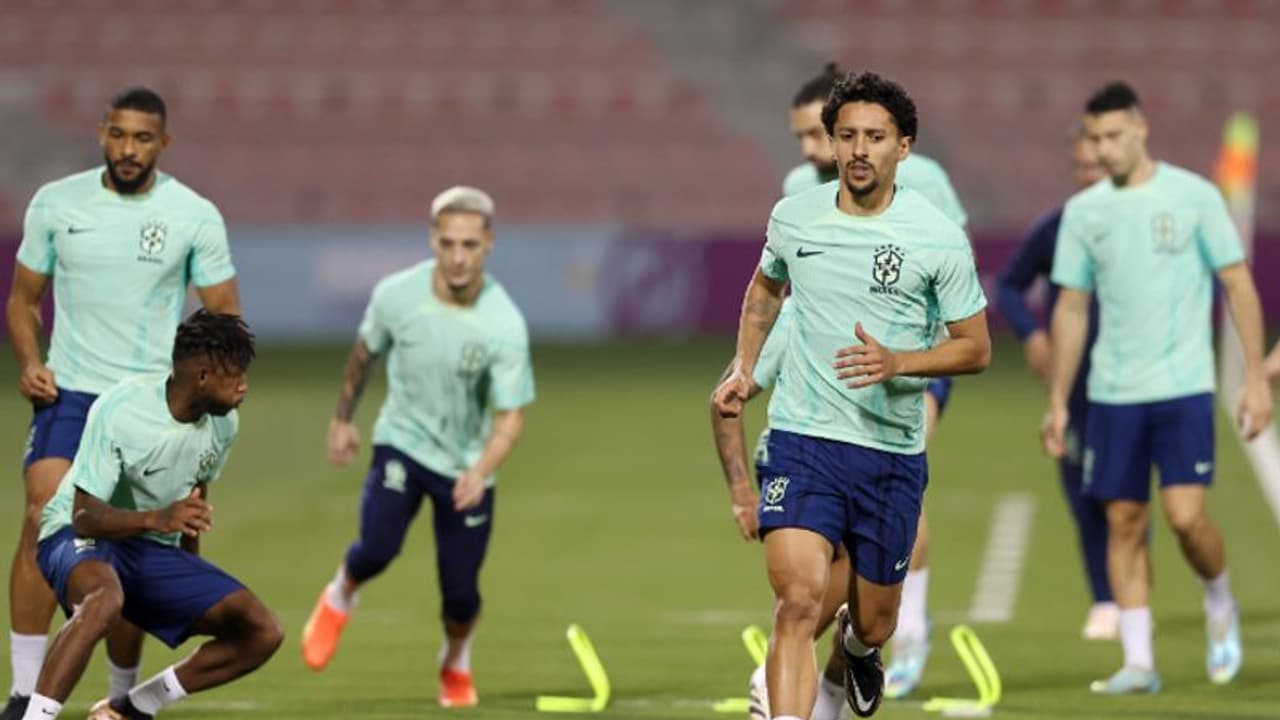 ഗ്രൂപ്പ് ചാമ്പ്യന്മാരാകാന് ബ്രസീലും പോര്ച്ചുഗലും; ലോകകപ്പിൽ ഇന്ന് അവസാന ഗ്രൂപ്പ് ഘട്ട മത്സരങ്ങൾ ഗ്രൂപ്പ് ചാമ്പ്യന്മാരാകാന് ബ്രസീലും പോര്ച്ചുഗലും; ലോകകപ്പിൽ ഇന്ന് അവസാന ഗ്രൂപ്പ് ഘട്ട മത്സരങ്ങൾ