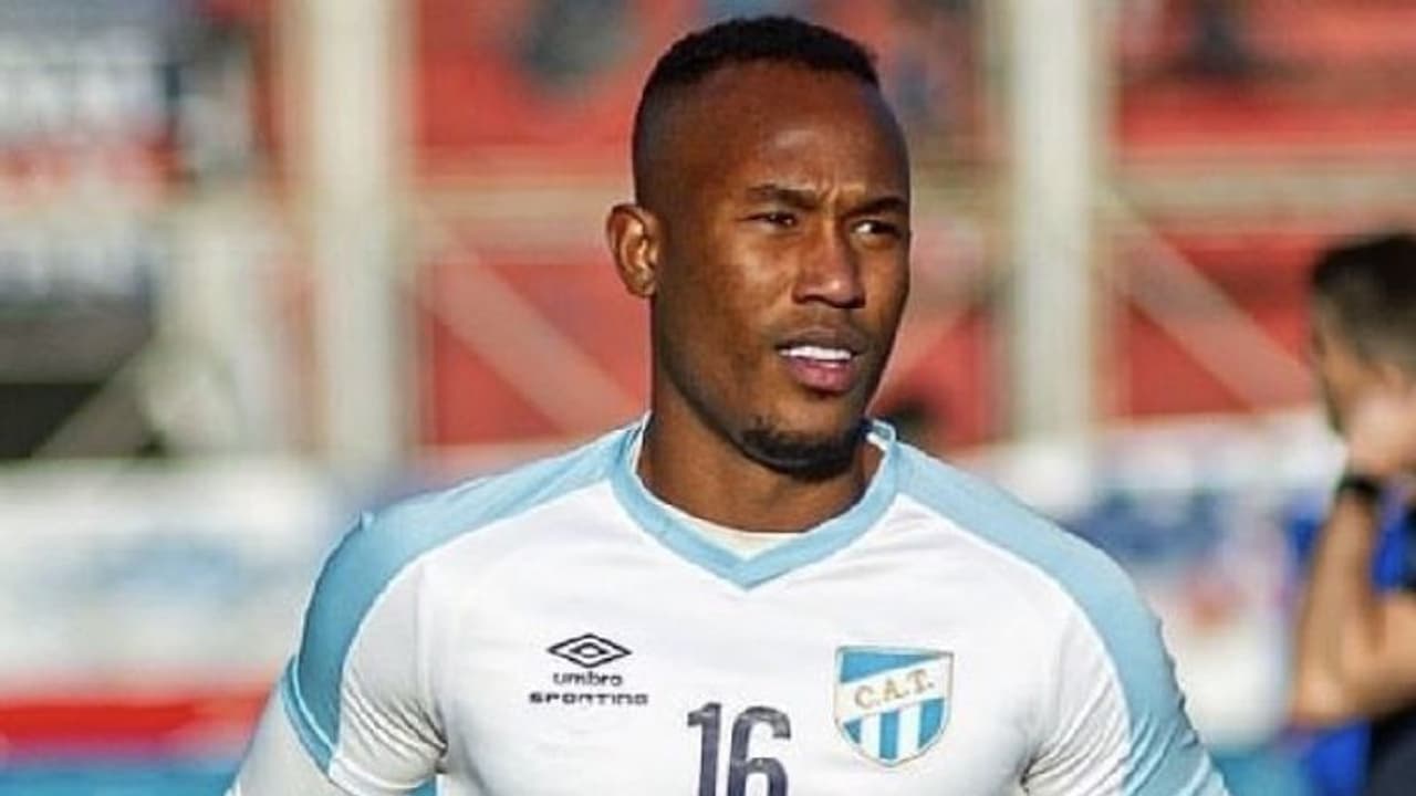 ಛೇ ಇದೆಂತಾ ದುರಂತ.. ಅಭ್ಯಾಸ ಮಾಡುವಾಗಲೇ ನಿಂತು ಹೋಯ್ತು 23 ವರ್ಷದ ಫುಟ್ಬಾಲ್ ತಾರೆಯ ಹೃದಯ!' ಛೇ ಇದೆಂತಾ ದುರಂತ.. ಅಭ್ಯಾಸ ಮಾಡುವಾಗಲೇ ನಿಂತು ಹೋಯ್ತು 23 ವರ್ಷದ ಫುಟ್ಬಾಲ್ ತಾರೆಯ ಹೃದಯ!'