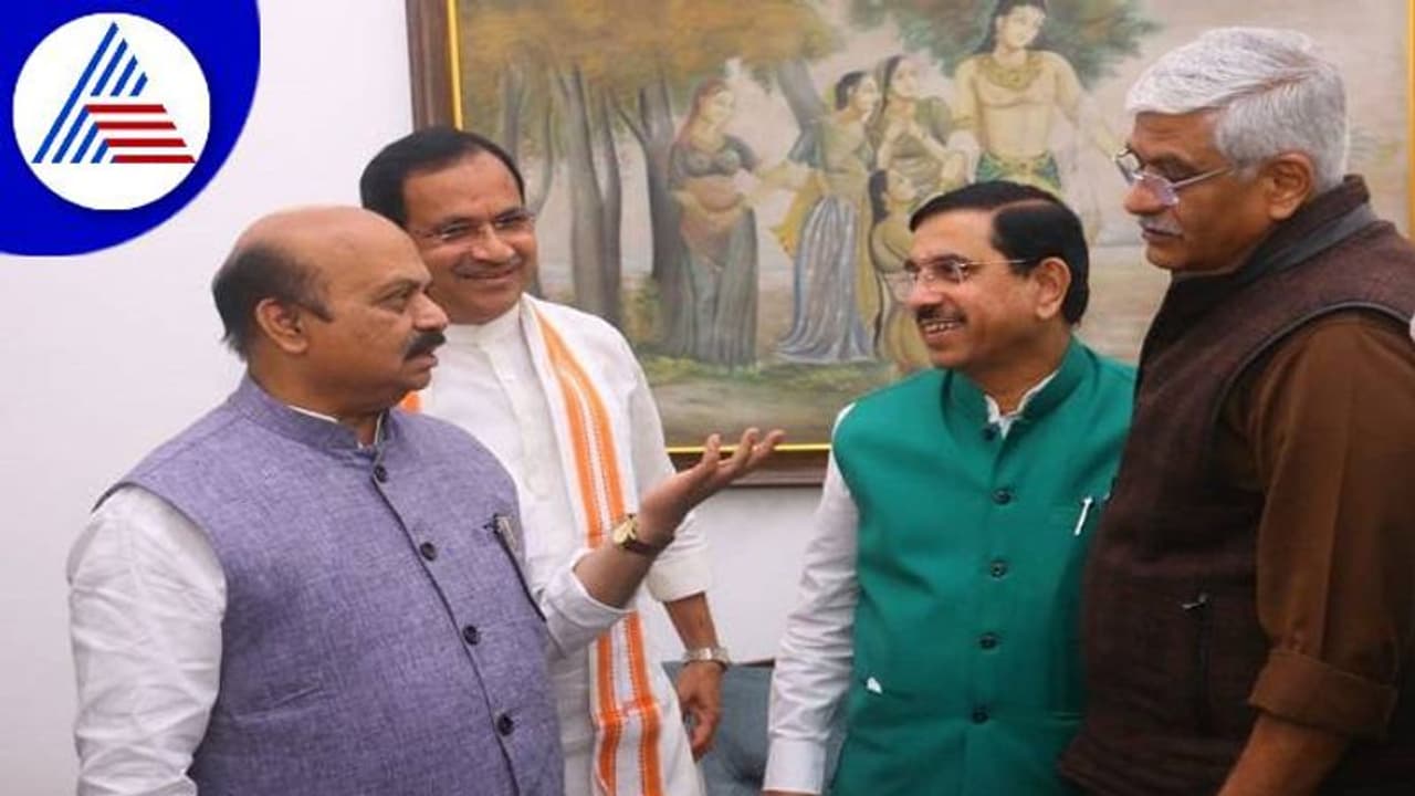 ಬೀದರ್‌ ಜಿಲ್ಲೆಗೆ ಅನು​ದಾನ ಕೊಡಿ: ಕೇಂದ್ರ ಸಚಿವರಿಗೆ ಖೂಬಾ ಮನವಿ