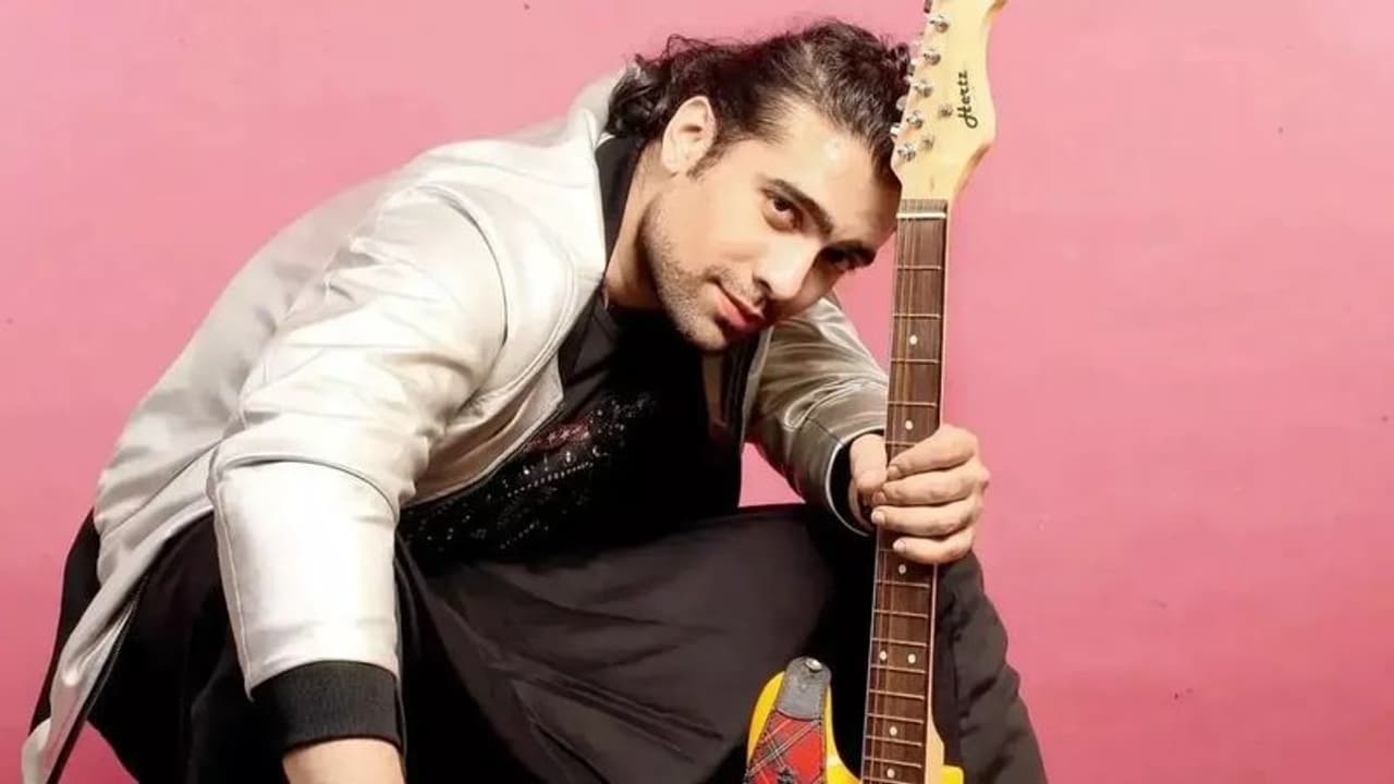 'Raataan Lambiyaan' singer Jubin Nautiyal sustain multiple injuries in accident; hospitalised 'Raataan Lambiyaan' singer Jubin Nautiyal sustain multiple injuries in accident; hospitalised