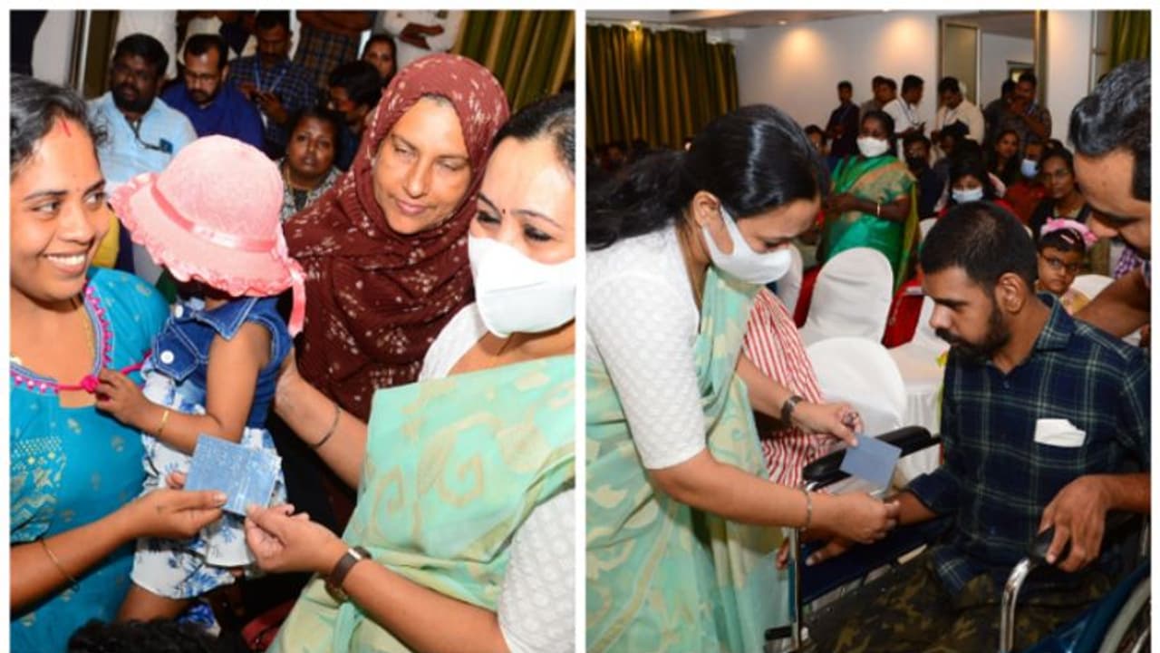 നിരവധി പേര്ക്ക് സൗജന്യ ചികിത്സ സഹായം; രാജ്യത്തെ ആദ്യ ഭിന്നശേഷി സൗഹൃദ അംഗത്വ കാര്ഡ്: മന്ത്രി വീണാ ജോർജ്ജ് നിരവധി പേര്ക്ക് സൗജന്യ ചികിത്സ സഹായം; രാജ്യത്തെ ആദ്യ ഭിന്നശേഷി സൗഹൃദ അംഗത്വ കാര്ഡ്: മന്ത്രി വീണാ ജോർജ്ജ്