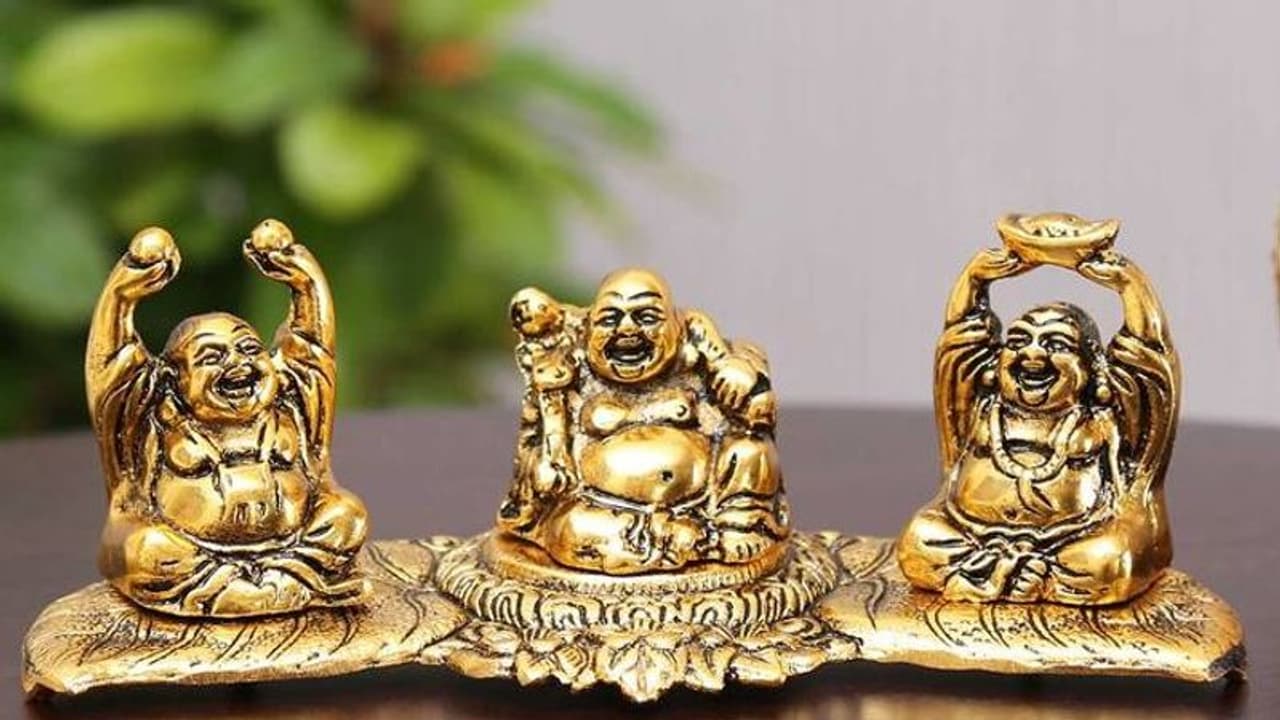 புத்தாண்டில் பணக் கஷ்டம் தொடராமல் இருக்க இதைச் செய்யுங்க போதும்..!! புத்தாண்டில் பணக் கஷ்டம் தொடராமல் இருக்க இதைச் செய்யுங்க போதும்..!!