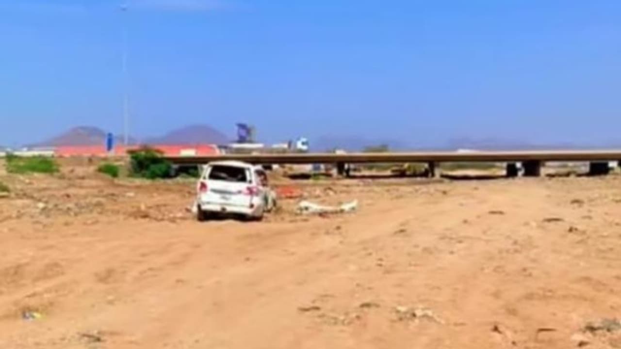 സൗദി അറേബ്യയില് ഒഴുക്കില്പെട്ട് കാണാതായിരുന്നയാളെ കണ്ടെത്തി സൗദി അറേബ്യയില് ഒഴുക്കില്പെട്ട് കാണാതായിരുന്നയാളെ കണ്ടെത്തി