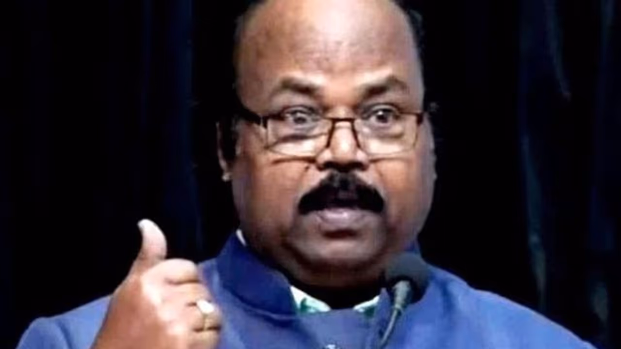 ముస్లిం పాలకులు అలా చేస్తే.. ఏ ఒక్క హిందువు కూడా మిగిలేవాడు కాదు : రిటైర్డ్ జడ్జి వివాదాస్పద వ్యాఖ్యలు