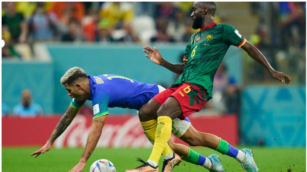 ബ്രസീലും ഫ്രാന്സും അര്ജന്റീനയും വീണു; അട്ടിമറികളുടെ ലോകകപ്പ്, അജയ്യരായി ആരുമില്ല ബ്രസീലും ഫ്രാന്സും അര്ജന്റീനയും വീണു; അട്ടിമറികളുടെ ലോകകപ്പ്, അജയ്യരായി ആരുമില്ല