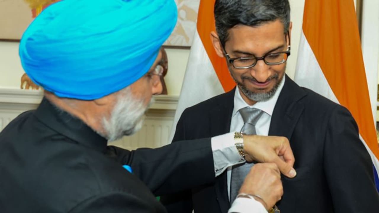 'पद्म भूषण से सम्मानित होने पर बोले सुंदर पिचाई बोले"भारत मेरा हिस्सा है,जहां भी जाता हूं, साथ ले जाता हूं" 'पद्म भूषण से सम्मानित होने पर बोले सुंदर पिचाई बोले"भारत मेरा हिस्सा है,जहां भी जाता हूं, साथ ले जाता हूं"