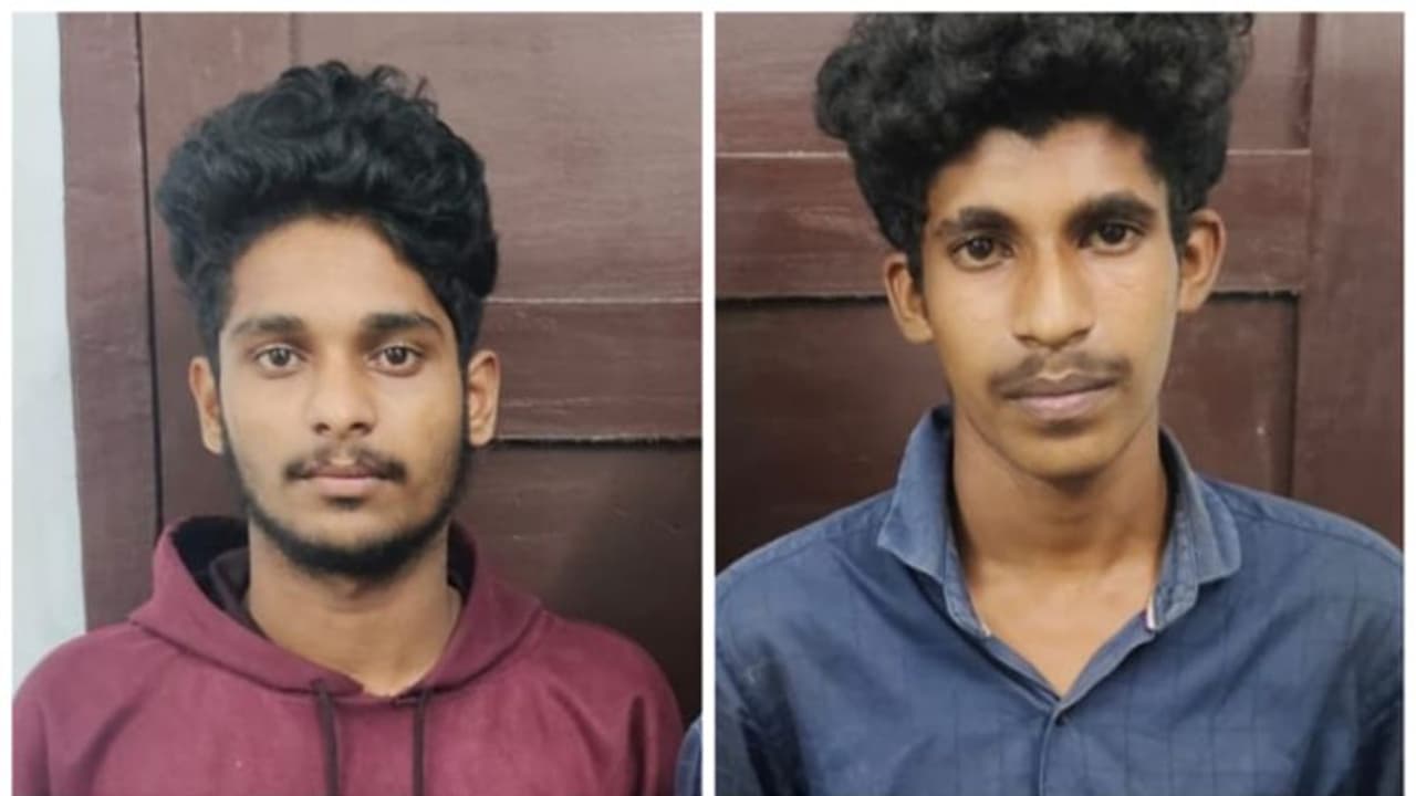 ക്ഷേത്രത്തിലെ നിലവിളക്ക് മോഷ്ടിച്ച കേസിൽ രണ്ടുപേർ പിടിയിൽ