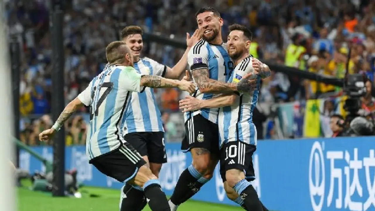 സെമി പോരിനുള്ള അര്ജന്റീന ടീമിനെ പ്രഖ്യാപിച്ചു, ഡി മരിയ സ്റ്റാര്ട്ടിംഗ് ഇലവനിലില്ല; നിര്ണായക മാറ്റങ്ങള് സെമി പോരിനുള്ള അര്ജന്റീന ടീമിനെ പ്രഖ്യാപിച്ചു, ഡി മരിയ സ്റ്റാര്ട്ടിംഗ് ഇലവനിലില്ല; നിര്ണായക മാറ്റങ്ങള്