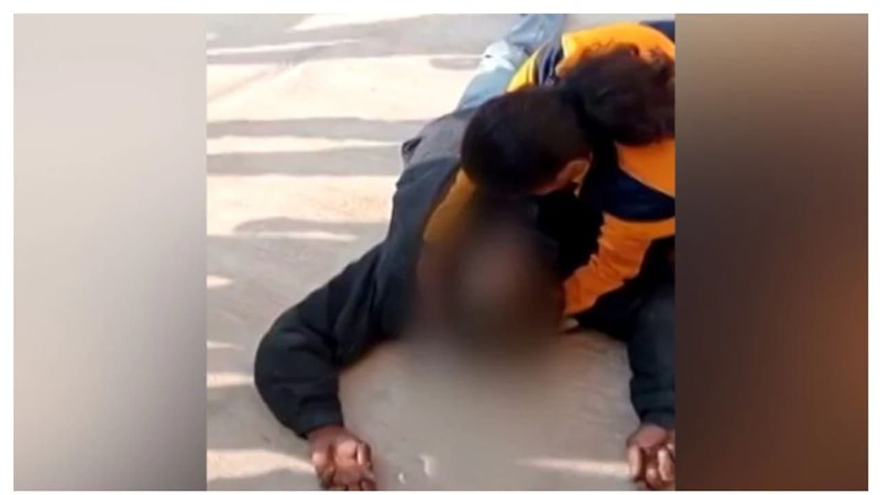 മകളെ നീറ്റ് കോച്ചിങ് സെന്ററിൽ ചേർക്കാനെത്തിയ കർഷകൻ ​ഗുണ്ടകളുടെ വെടിവെപ്പിൽ കൊല്ലപ്പെട്ടു, കണ്ണുനിറയും കാഴ്ച