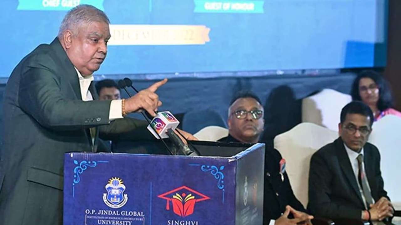 ಜಡ್ಜ್‌ ನೇಮಕಾತಿ ಆಯೋಗ ರಚನೆ ರದ್ದು: ಸಿಜೆ ಎದುರೇ ಸುಪ್ರೀಂಗೆ ಉಪರಾಷ್ಟ್ರಪತಿ ಚಾಟಿ