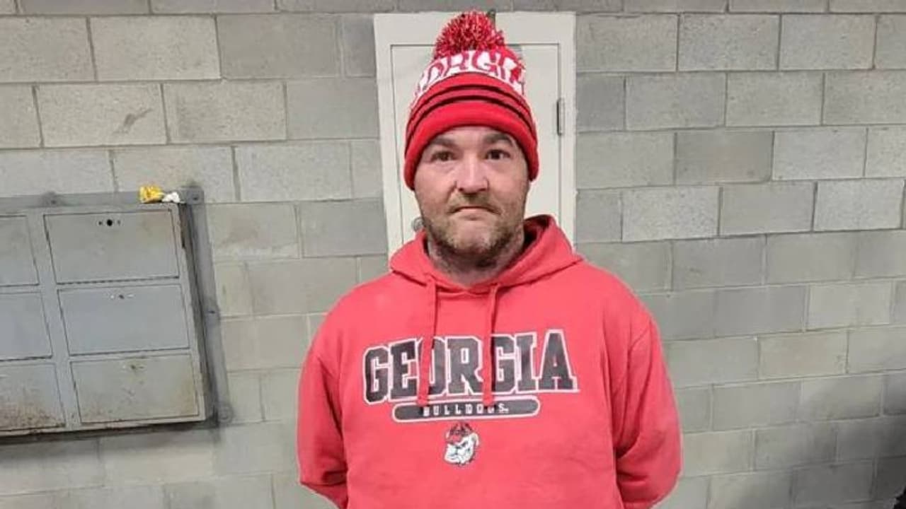 കൊടുംകുറ്റവാളികളുടെ ലിസ്റ്റിൽ പേരുൾപ്പെടുത്തിയില്ല, ഫേസ്ബുക്കിലൂടെ പരാതി പറഞ്ഞ കുറ്റവാളി പിടിയിൽ