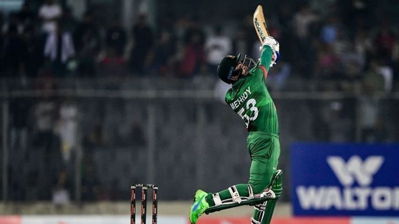 वनडे क्रिकेट के इतिहास में सिर्फ चौथी बार हुआ यह कारनामा, जानें कैसे बांग्लादेश ने किया टीम इंडिया का शिकार वनडे क्रिकेट के इतिहास में सिर्फ चौथी बार हुआ यह कारनामा, जानें कैसे बांग्लादेश ने किया टीम इंडिया का शिकार