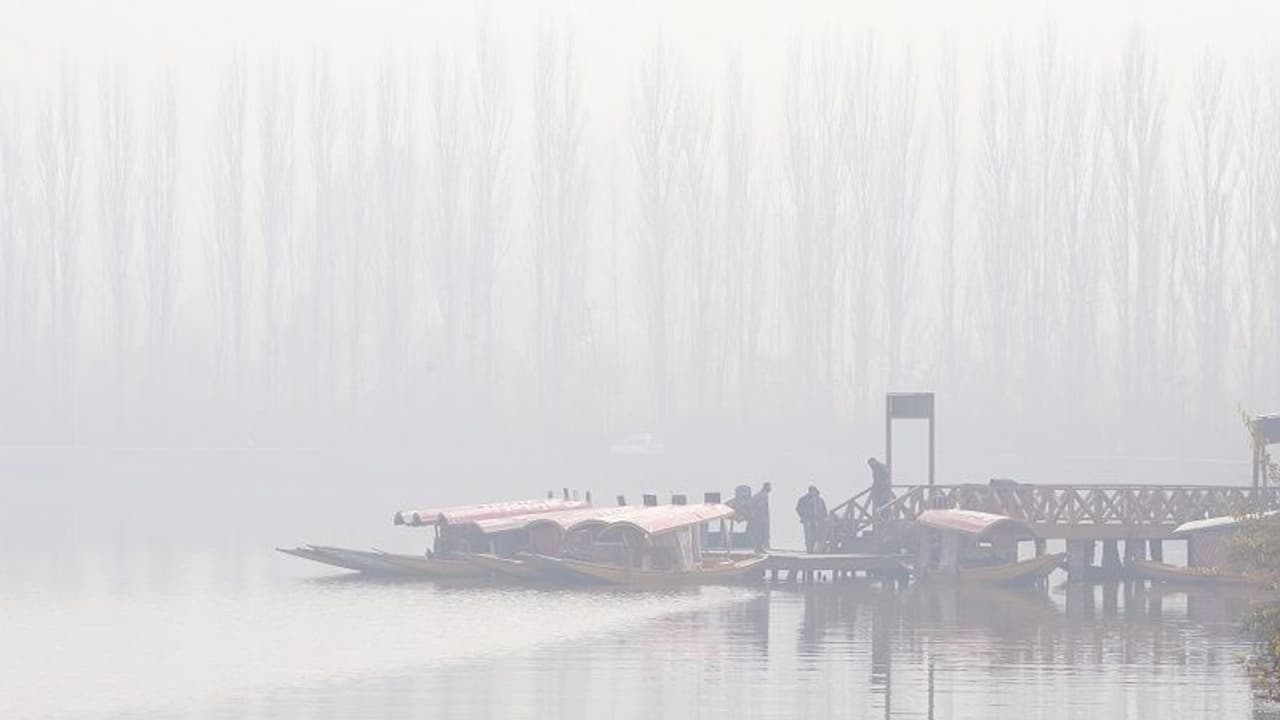 Weather Report: पिछले साल की तुलना में अधिक पड़ेगी इस बार ठंड, जानिए IMD की भविष्यवाणी Weather Report: पिछले साल की तुलना में अधिक पड़ेगी इस बार ठंड, जानिए IMD की भविष्यवाणी