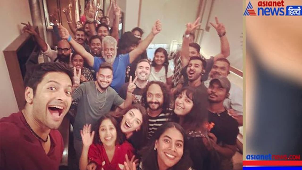 मिर्जापुर 3 का इंतज़ार खत्म ! पंकज त्रिपाठी का होगा दमदार रोल, अली फज़ल ने लिखा स्पेशल नोट मिर्जापुर 3 का इंतज़ार खत्म ! पंकज त्रिपाठी का होगा दमदार रोल, अली फज़ल ने लिखा स्पेशल नोट