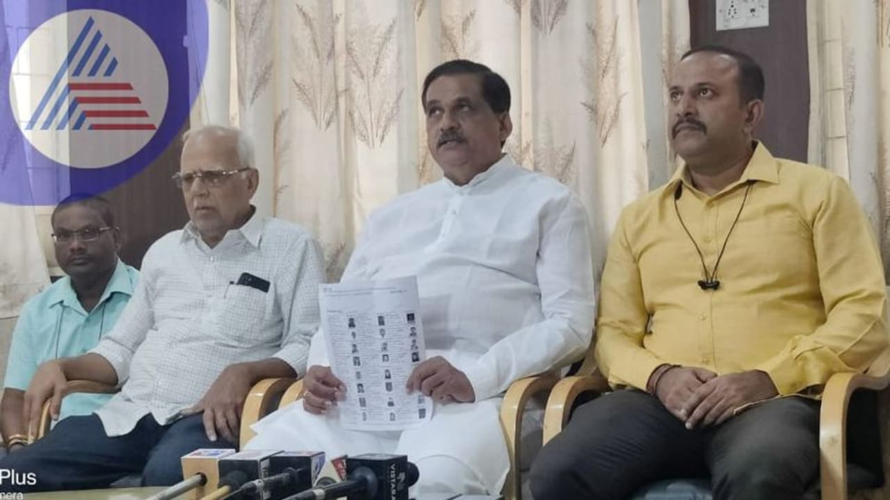 ಧಾರವಾಡ ಪಶ್ಚಿಮ ಕ್ಷೇತ್ರದಲ್ಲಿ ಮುಸ್ಲಿಂ ಮತಗಳ ಡಿಲೀಟ್‌: ದೀಪಕ್ ಚಿಂಚೋರೆ ಆರೋಪ