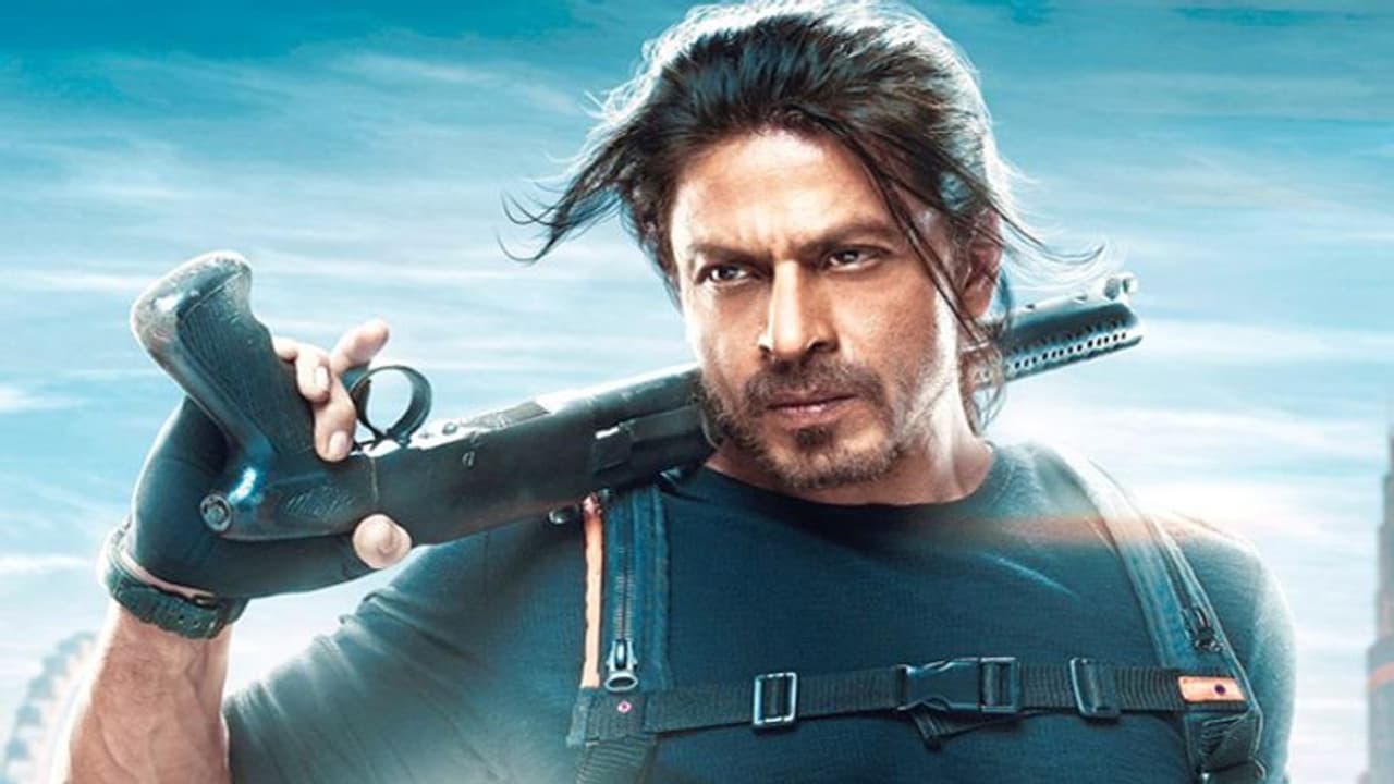 250 Cr की Pathaan में ऐसा होगा शाहरुख खान का रोल, फिल्म से जुड़े इस खास शख्स ने किया खुलासा 250 Cr की Pathaan में ऐसा होगा शाहरुख खान का रोल, फिल्म से जुड़े इस खास शख्स ने किया खुलासा