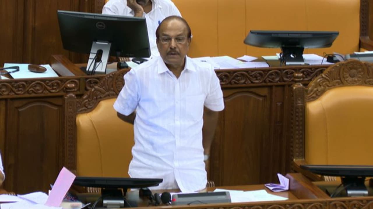 വിഴിഞ്ഞം തുറമുഖം ആവശ്യമായ പദ്ധതി, സമരം പരിഹരിക്കണം; മന്ത്രിക്കെതിരായ പ്രസ്താവനയെ അപലപിച്ച് കുഞ്ഞാലിക്കുട്ടി വിഴിഞ്ഞം തുറമുഖം ആവശ്യമായ പദ്ധതി, സമരം പരിഹരിക്കണം; മന്ത്രിക്കെതിരായ പ്രസ്താവനയെ അപലപിച്ച് കുഞ്ഞാലിക്കുട്ടി