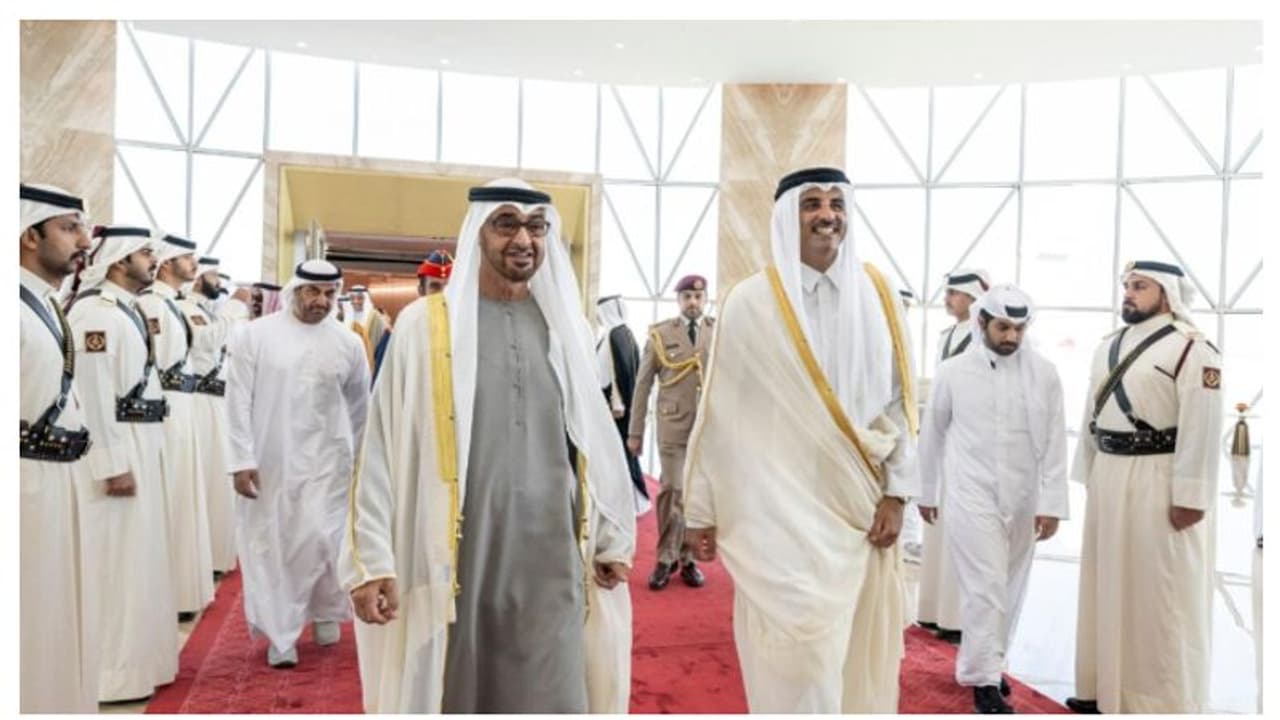 ഖത്തര്‍ അമീറുമായി കൂടിക്കാഴ്ച നടത്തി ശൈഖ് മുഹമ്മദ്