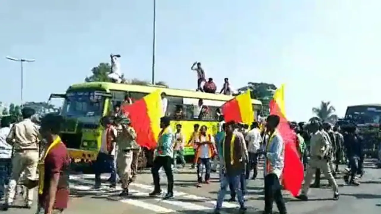 ಬೆಳಗಾವಿ: ತಕ್ಷಣ ಗಡಿ ಉಸ್ತುವಾರಿ ಸಚಿವರ ನೇಮಿಸಿ ಬೆಳಗಾವಿ: ತಕ್ಷಣ ಗಡಿ ಉಸ್ತುವಾರಿ ಸಚಿವರ ನೇಮಿಸಿ