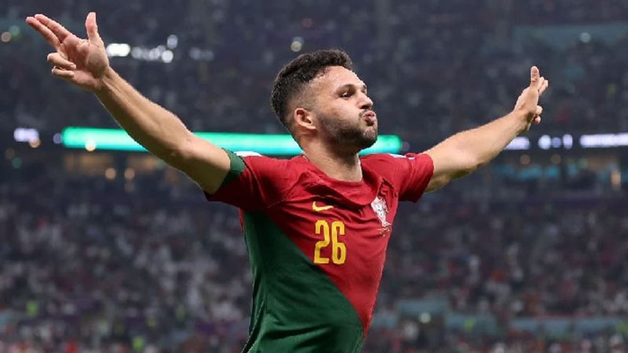 വന്നത് റൊണാള്‍ഡോയ്ക്ക് പകരക്കാരനായി; ഖത്തര്‍ ലോകകപ്പിലെ ആദ്യ ഹാട്രിക്കുമായി അമ്പരപ്പിച്ച് ഗോണ്‍സാലോ റാമോസ്