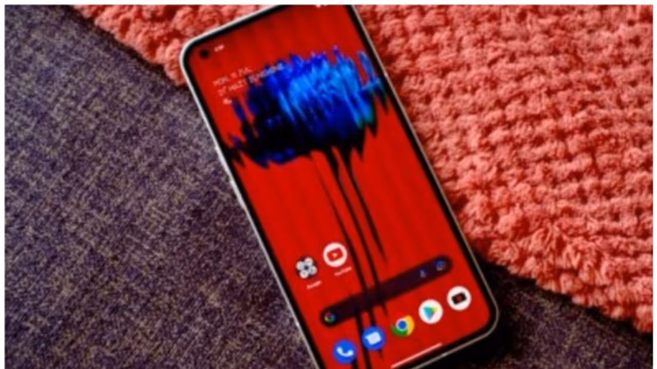 കാത്തിരിപ്പ് വേണ്ട; നത്തിങ് ഫോൺ 2 ഉടൻ എത്തില്ല കാത്തിരിപ്പ് വേണ്ട; നത്തിങ് ഫോൺ 2 ഉടൻ എത്തില്ല