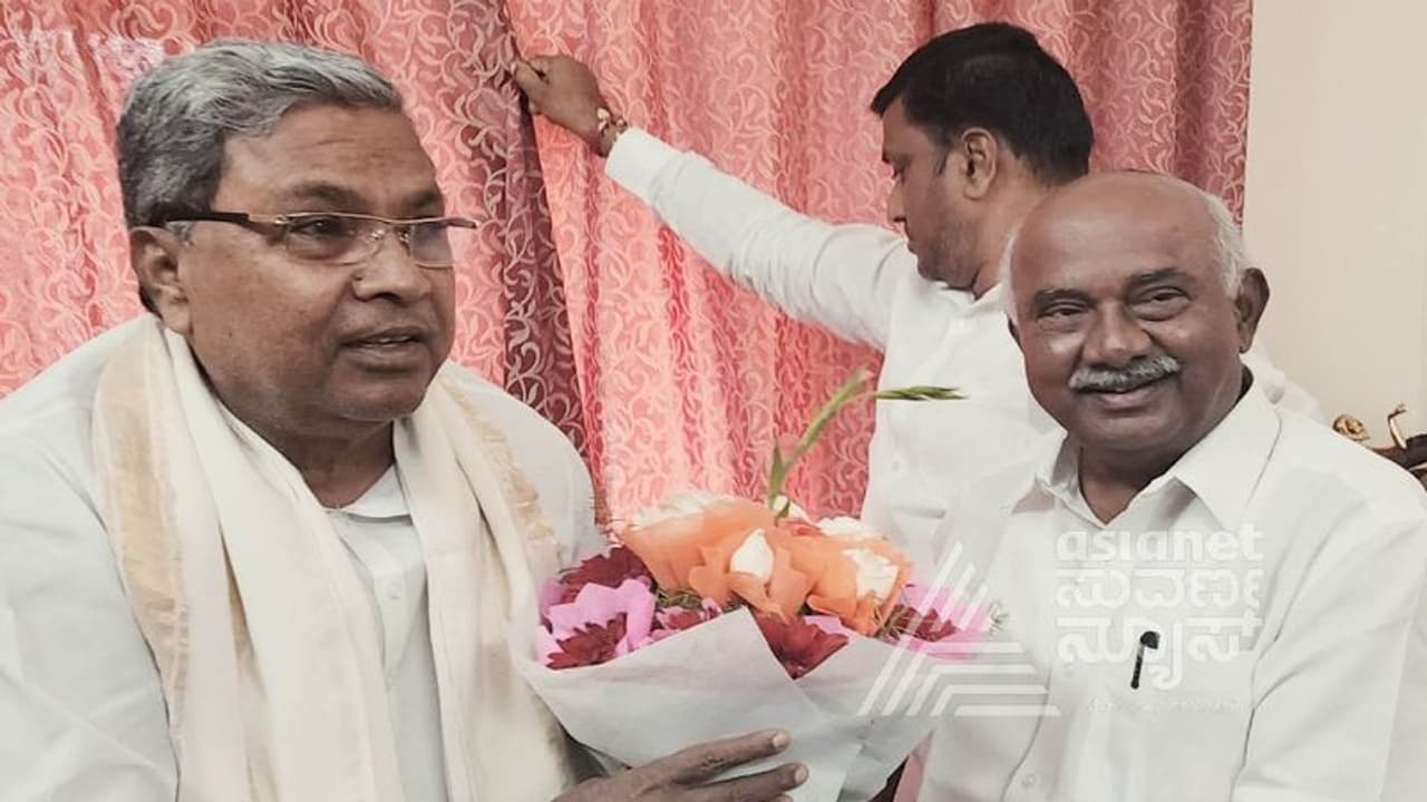 ಹಳ್ಳಿ ಹಕ್ಕಿ ಮತ್ತೆ ಕಾಂಗ್ರೆಸ್‌ನತ್ತ?: ಖರ್ಗೆ ಬಳಿಕ ಸಿದ್ದು ಭೇಟಿ