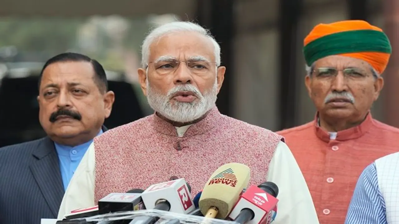 ಪ್ರಧಾನಿ ಮೋದಿ ಎಕ್ಸ್‌ಪ್ರೆಸ್‌ವೇ ಉದ್ಘಾಟನೆ ದಿನಕ್ಕೂ ಮುನ್ನ 1,000 ಕೆಜಿ ಸ್ಫೋಟಕ ಪತ್ತೆ, ಹೆಚ್ಚಿದ ಆತಂಕ!