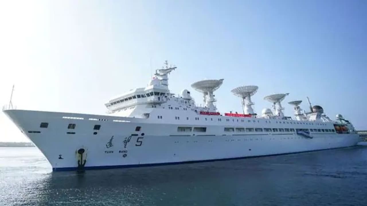 ड्रैगन की हरकत: भारत कर रहा मिसाइल टेस्टिंग की तैयारी, उधर चीन ने फिर भेजा जासूसी जहाज! ड्रैगन की हरकत: भारत कर रहा मिसाइल टेस्टिंग की तैयारी, उधर चीन ने फिर भेजा जासूसी जहाज!